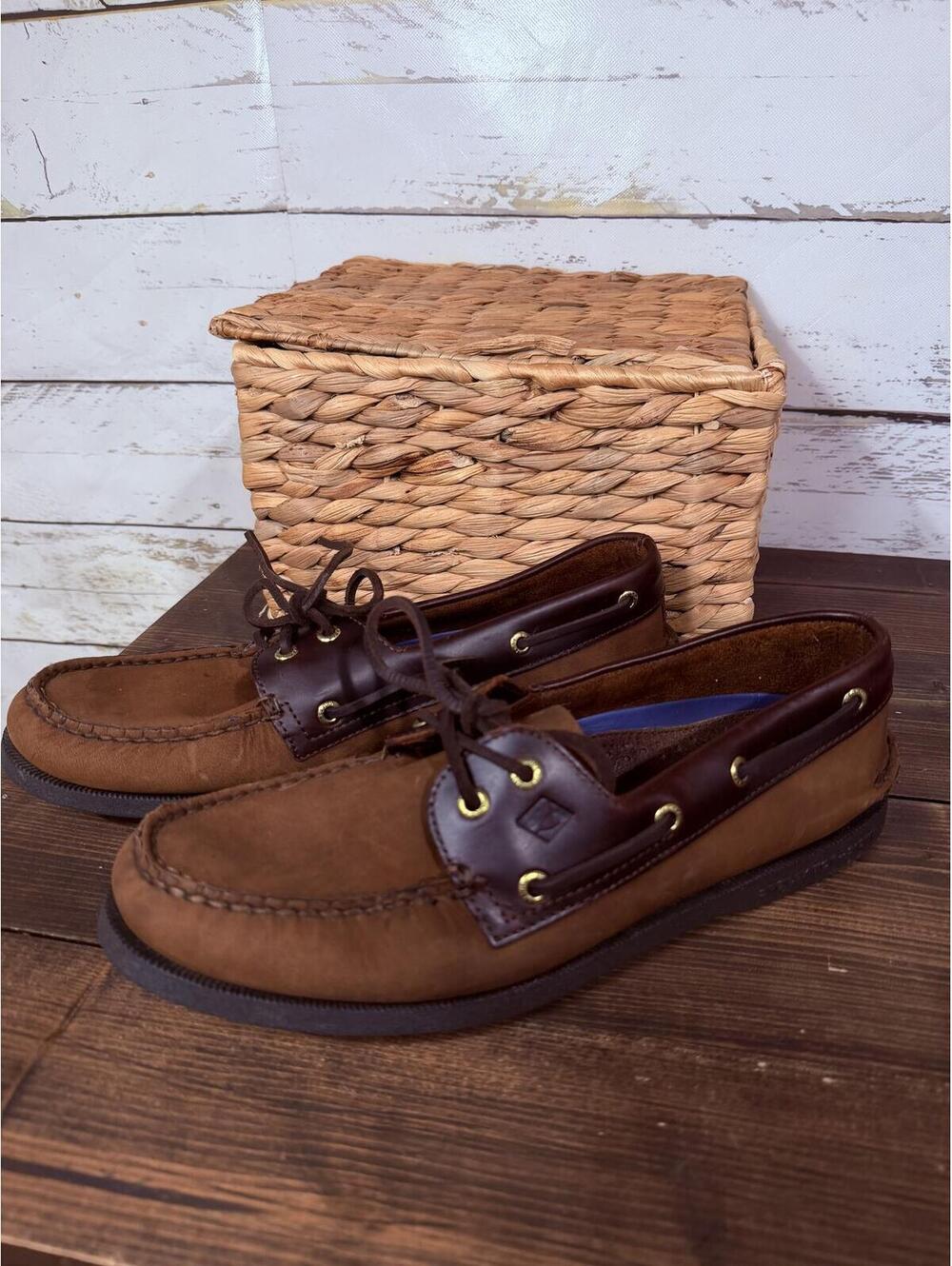 Sperry Men's Authentic Original 2-Eye Leather Boat Shoe, Brown Buck Size 10.5